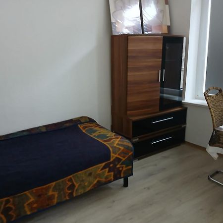 Familienappartement In Zentrum ชเวียรีน ภายนอก รูปภาพ