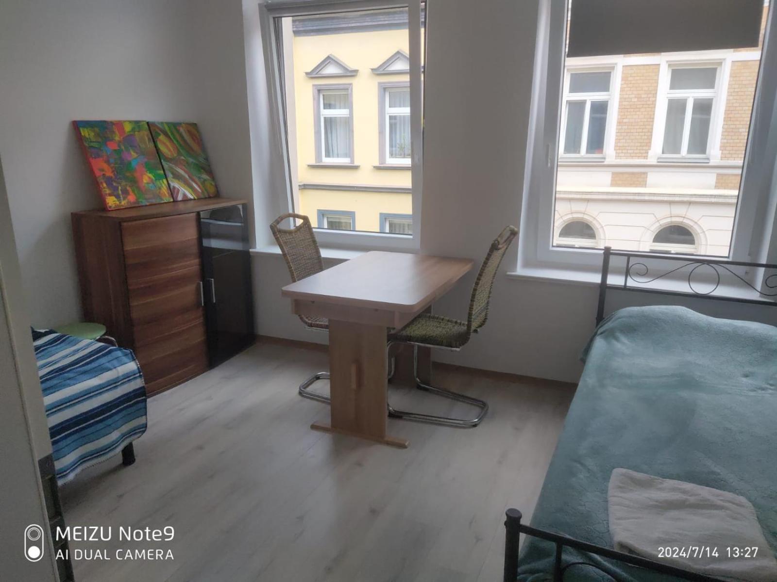 Familienappartement In Zentrum ชเวียรีน ภายนอก รูปภาพ