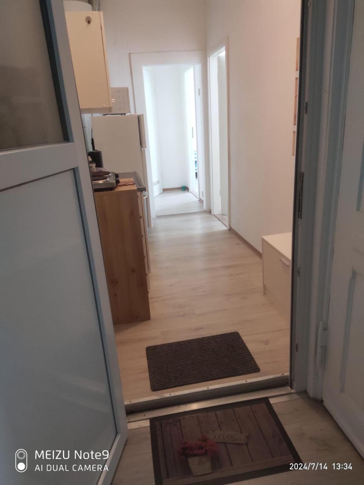 Familienappartement In Zentrum ชเวียรีน ภายนอก รูปภาพ